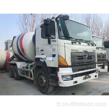 Camion malaxeur Hino 700 d&#39;occasion